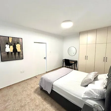 Premium 2025 Housing With Bbq * Paralimni